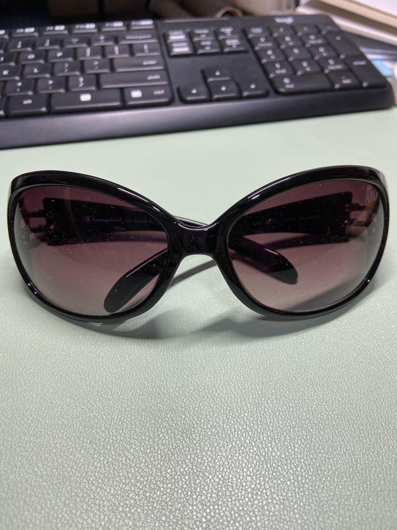 Champion round sunglasses (Category: Sunglasses & Eyewear) located in Paranaque City. Submitted by ctchuchi (Listing ID 1050310941, Image 1). Description: Sunglasses itself are in very good condition Case has scratches and is a bit sticky.