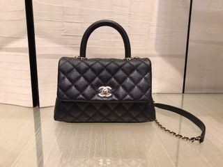 (Category: ) located in . Submitted by luxe_style_bag (Listing ID 1050247271, Image 1). Description: .