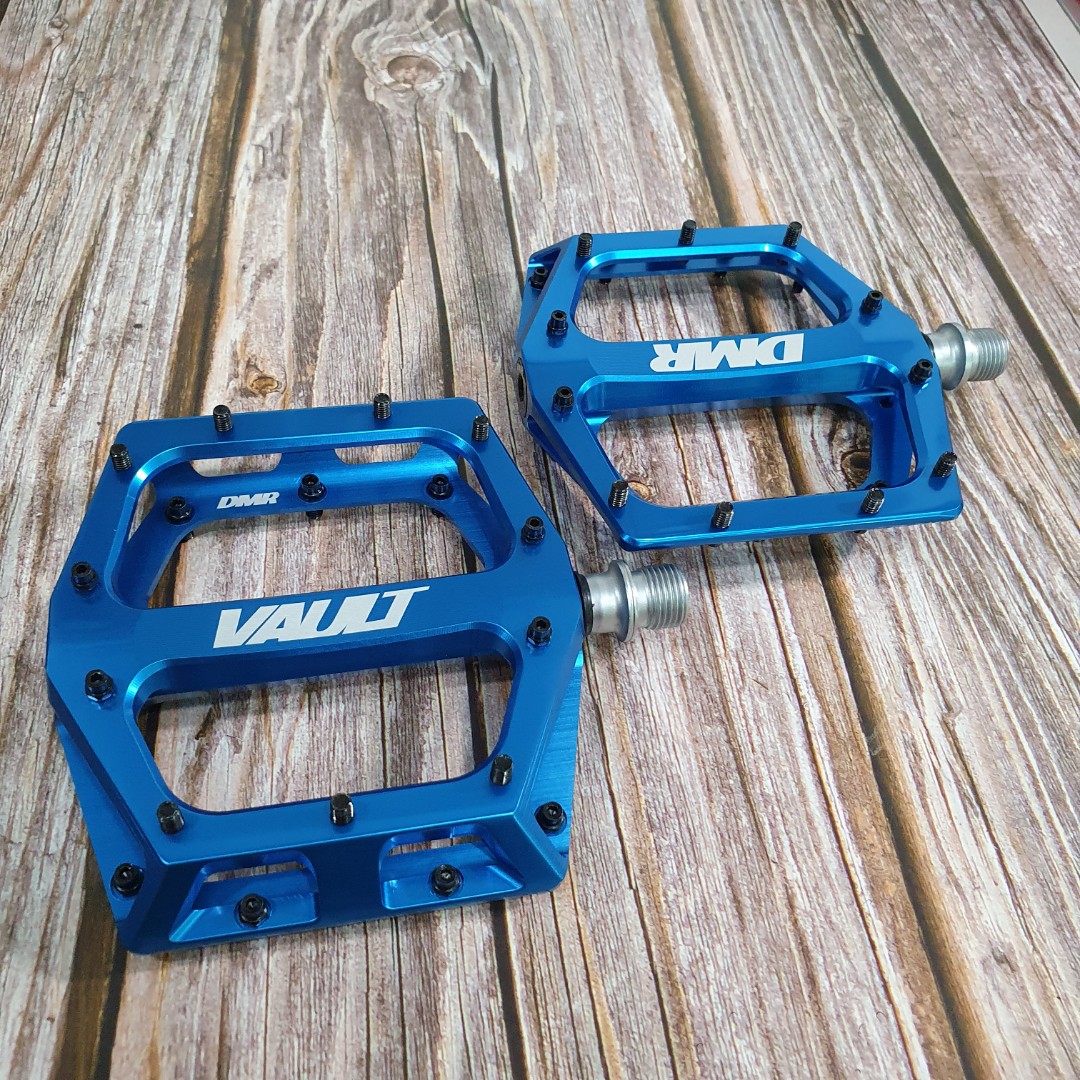 Dmr sales vault blue