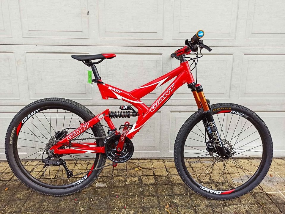 Giant warp bike price sales