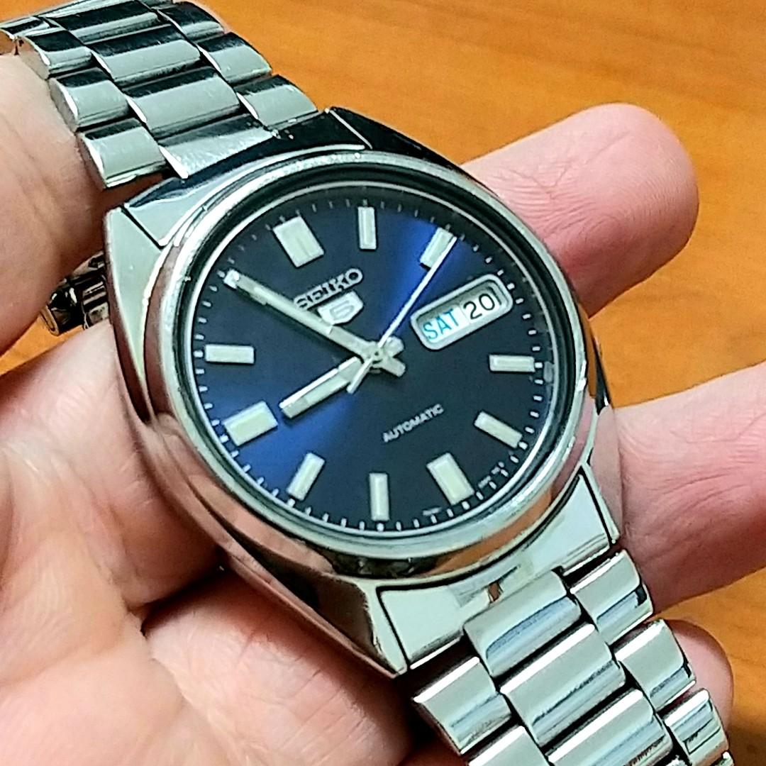 Jam tangan Seiko 5 Automatic Blue Dial SNXS77 ORIGINAL, Fesyen Pria, Jam  Tangan di Carousell