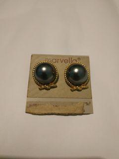 Marvella earrings vintage
Gold plated