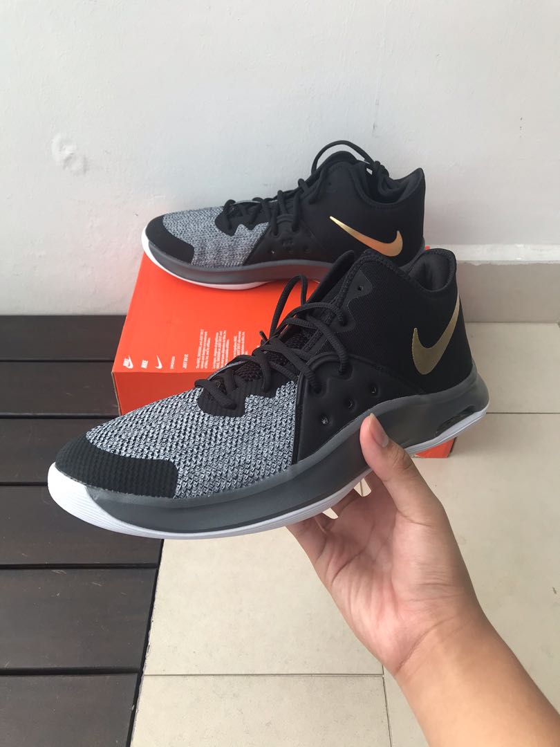 nike air versitile 3 black