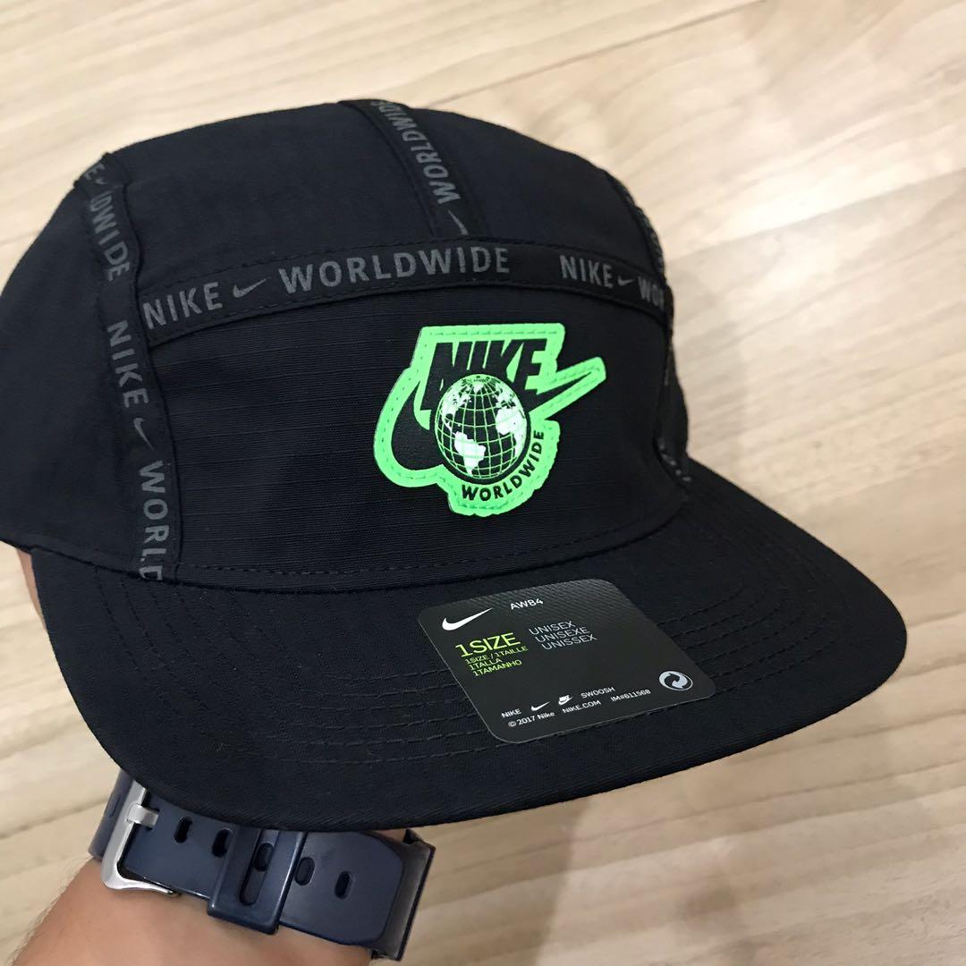nike aw84 worldwide