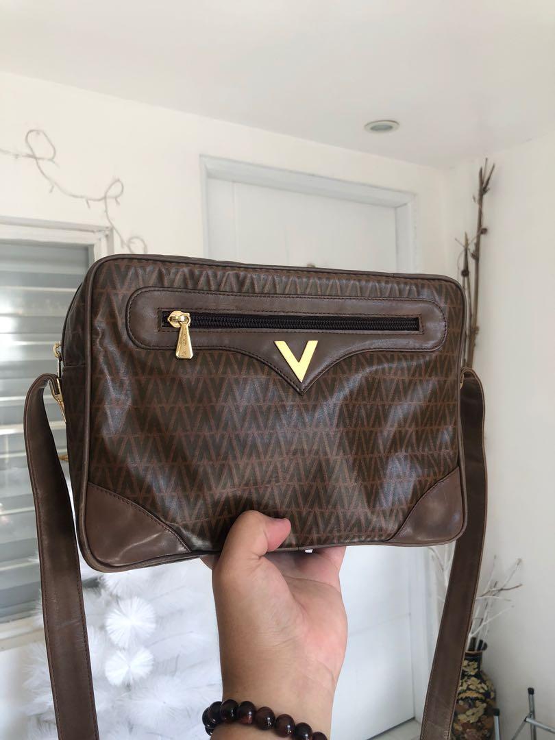 Forbindelse flov weekend Orig Mario Valentino 1980s Sling, Women's Fashion, Bags & Wallets,  Cross-body Bags on Carousell