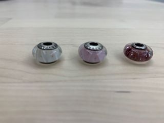 （分類：）位於 。 由 heikiuc 提交（商品編號 1050352305，圖片 1）。簡介： 。
