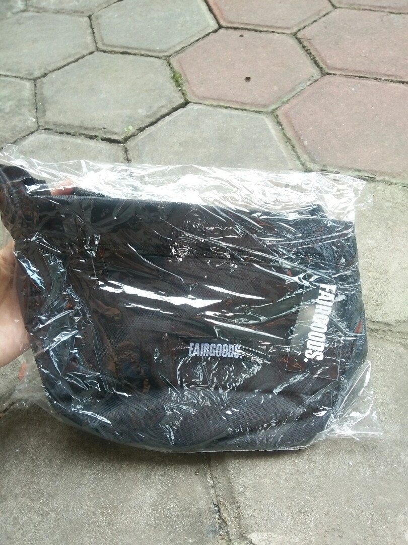 sling bag fairgoods