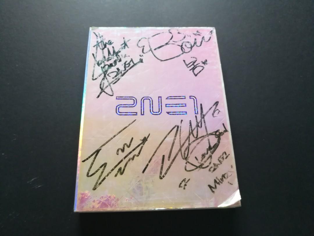 2NE1 サイン 2NE1 - To Anyone First Album Signed Autographed CD K-Pop