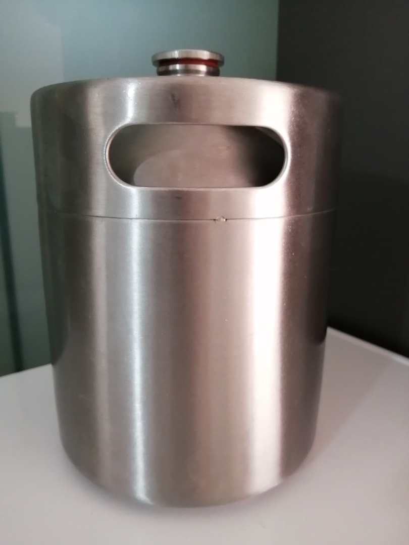 5L Growler Keg for Homebrew, Furniture & Home Living, Kitchenware