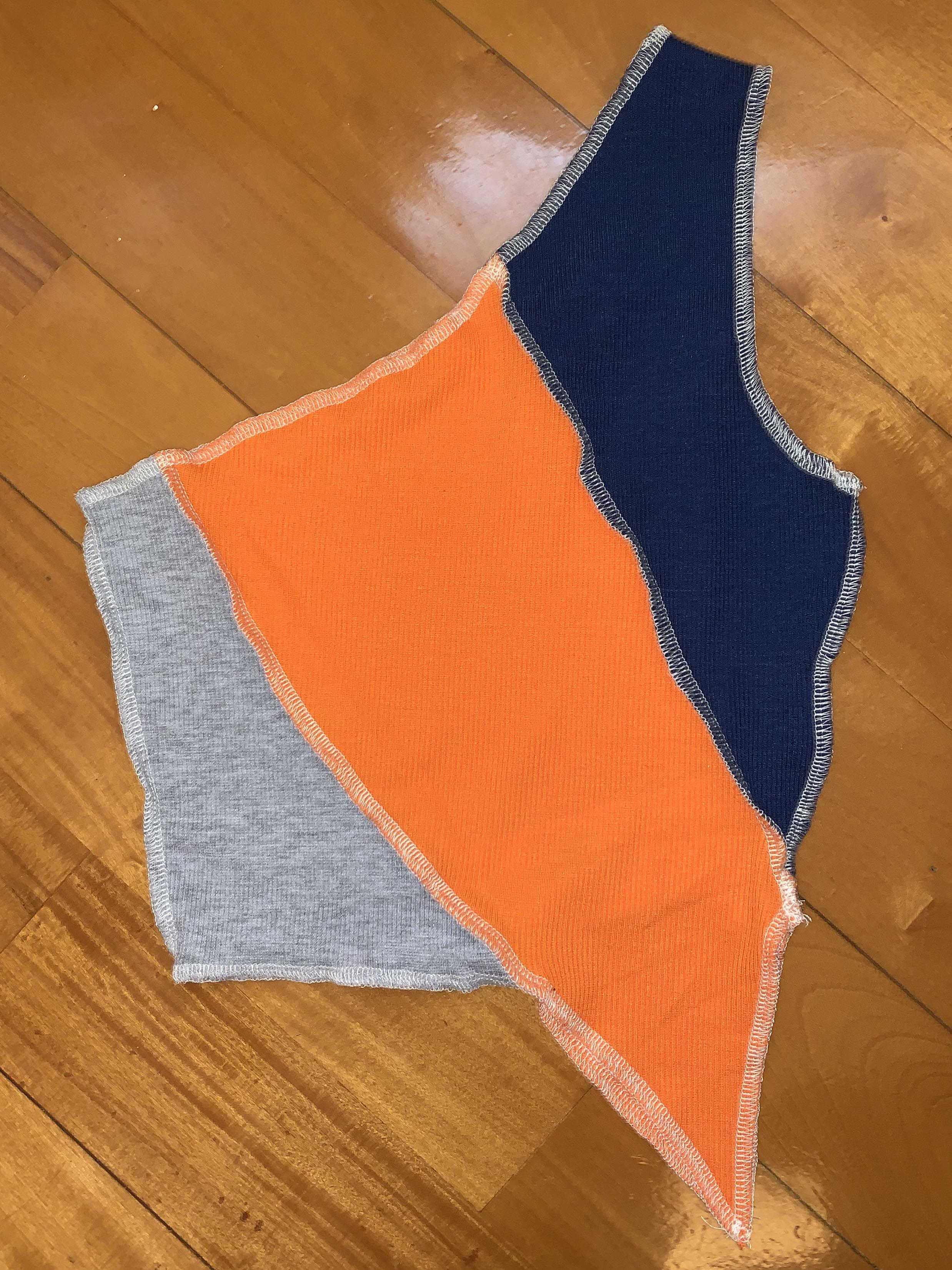 Asymmetrical patchwork top （分類：襯衫）位於 Hong Kong。 由 luckybluesmith 提交（商品編號 1050587117，圖片 1）。簡介： A chic and sexy top❤️。