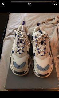 Balenciaga Triple S. Violet.