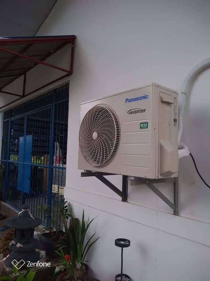 Brand new sealed unit split-type ac with free first 10 ft installation (Category: Air Conditioning and Heating) located in Quezon City. Submitted by theaircondepot27 (Listing ID 1050508566, Image 3). Description: Free Installation!!! Cheaper aircon!! Brands we offer Daikin carrier koppel Panasonic kolin LG Samsung Same day delivery installation Cash on delivery Pay after installation With full warranty inclusions With Official Receipt With warran