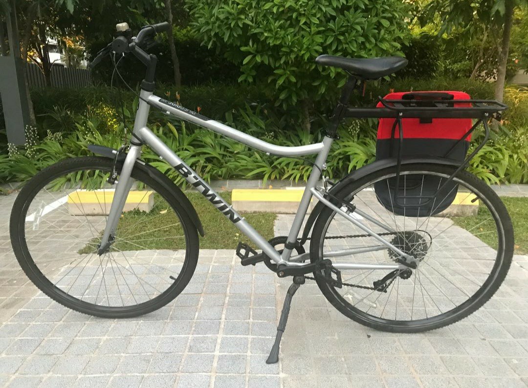 B'Twin Riverside 120 bike/bicycle 