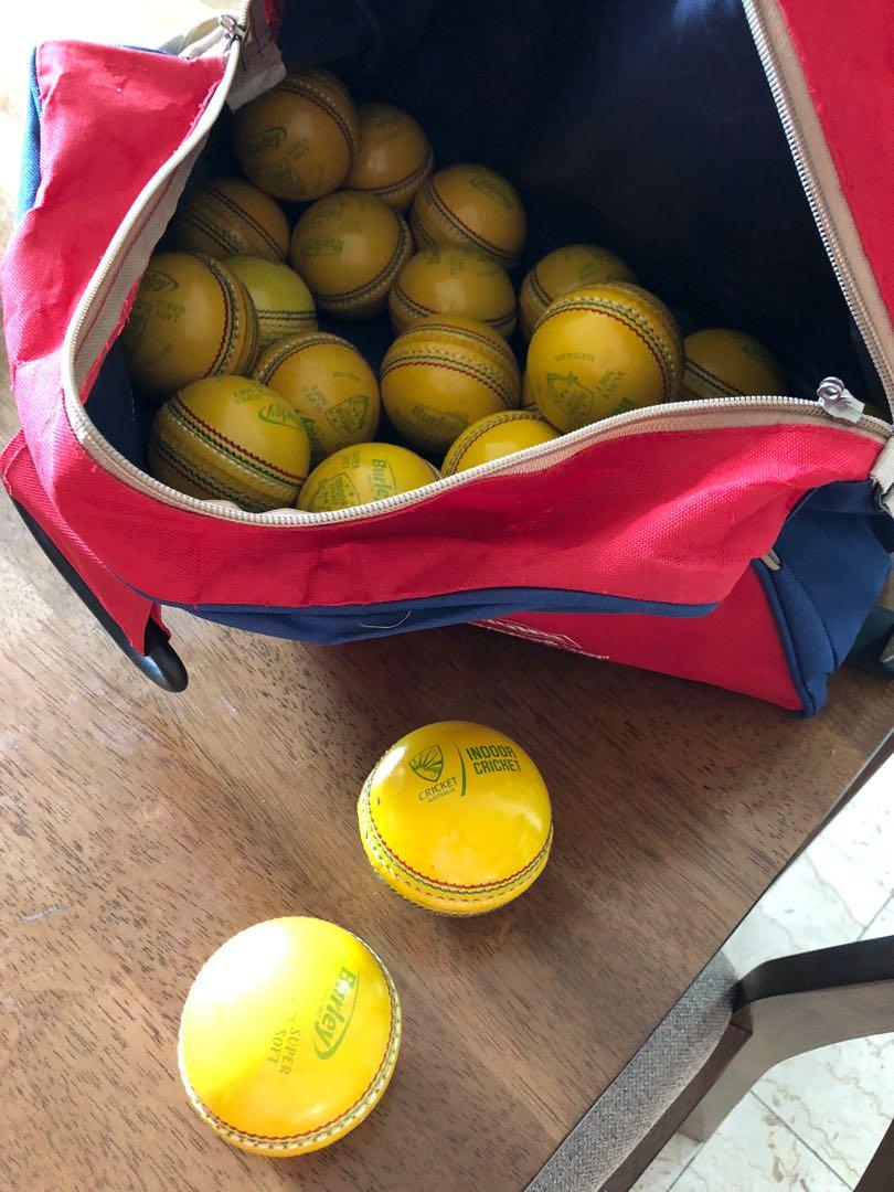 Burley Indoor Cricket Balls, Sports Equipment, Sports & Games, Racket
