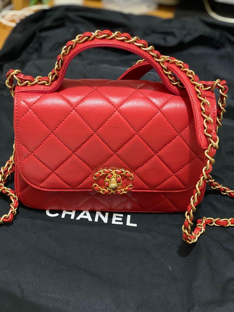 Chanel 19 Chain Infinity Red Lambskin handle bag, 名牌, 手袋及銀包