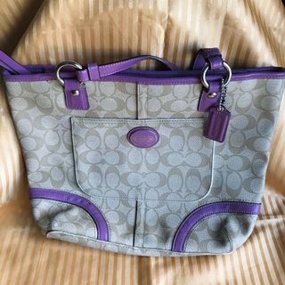 (Category: ) located in . Submitted by nikkimae.cm (Listing ID 1050449238, Image 1). Description: .