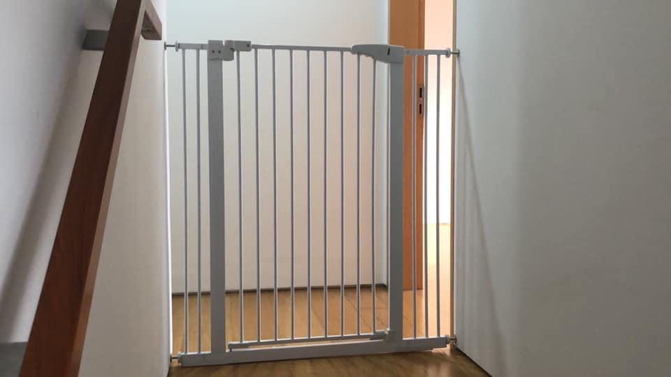 Extra Tall Pet Safety Gate 110cm in Height in White Babies Kids Baby Nursery Kids Furniture Safety Gates Locks Protectors on Carousell