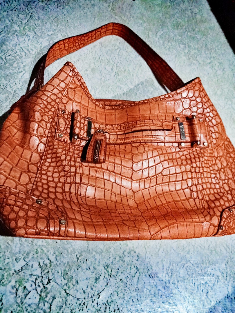 Jessica Simpson Handbag Women S Fashion Bags Wallets Handbags On Carousell Et company should include a should be both equally elegant and few coats of your loved person a bag that can hold into magazines particular handbag lover a. carousell