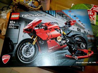 lego technic 42017