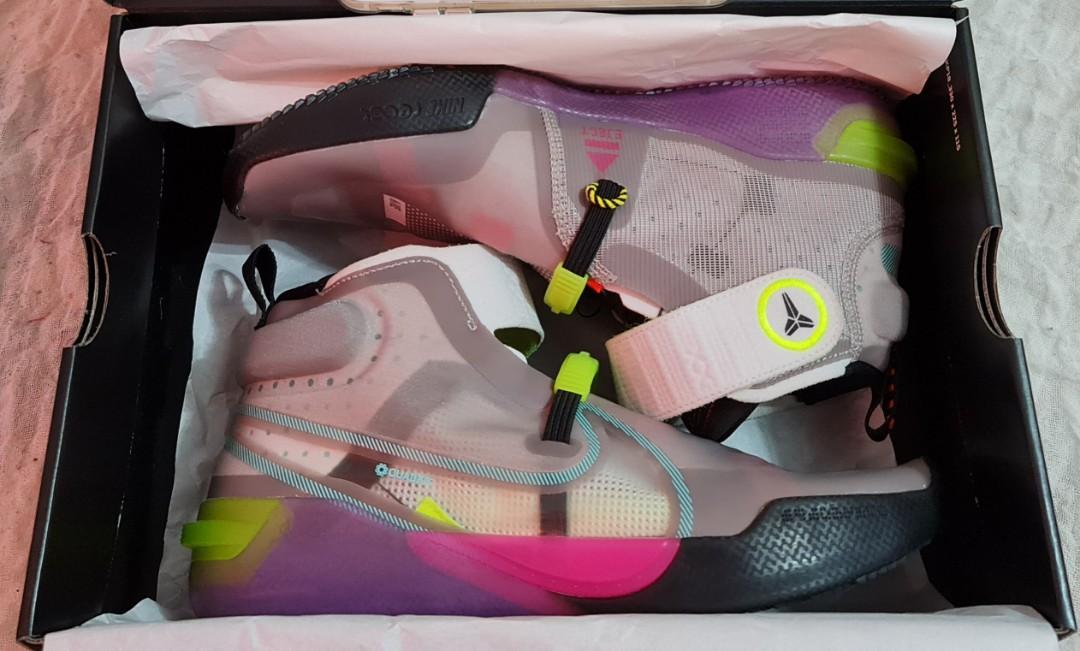 Kobe ad nba store