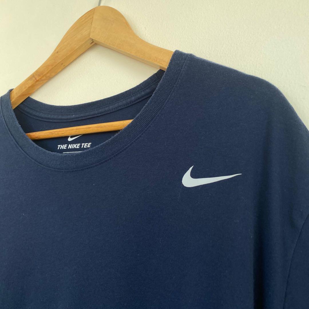 Nike Side Swoosh Tee (Category: Activewear) located in Quezon City. Submitted by dripvessel (Listing ID 1050627957, Image 3). Description: XL 19 x 29 No issues.