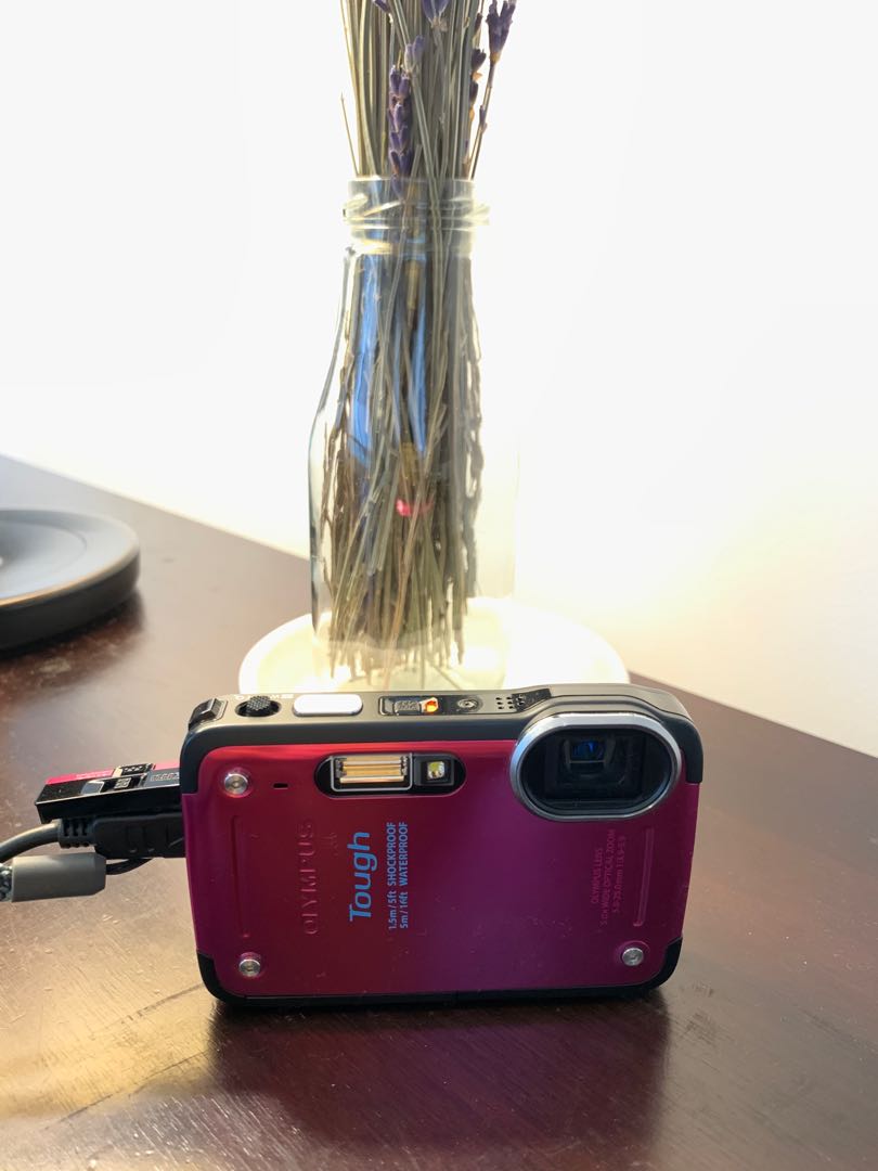 Olympus Waterproof Camera, Photography, Cameras on Carousell