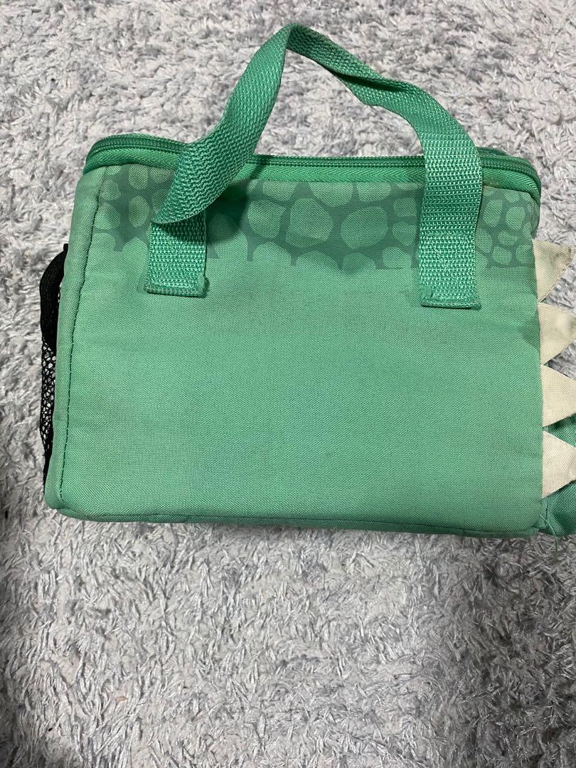 Original H&M lunch bag (Category: Diaper Bags & Wetbags) located in Manila. Submitted by branded.preloved099 (Listing ID 1050501405, Image 2). Description: Please see photos and manage your expectation.