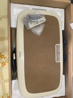 (Category: ) located in . Submitted by atoom (Listing ID 1050464011, Image 1). Description: .