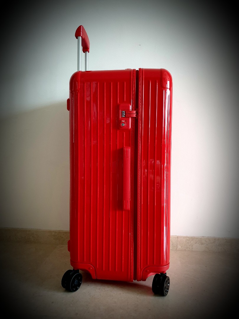 Rimowa red trunk online