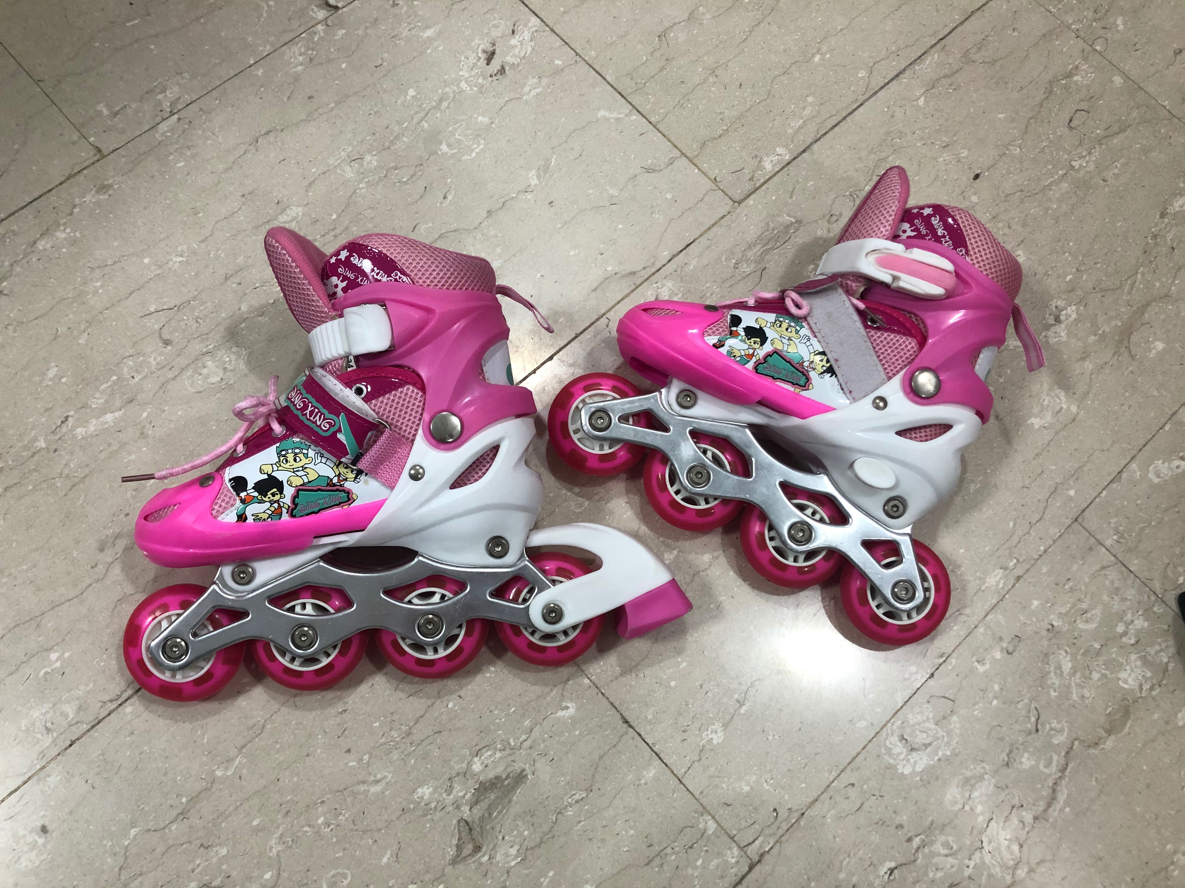Girls’ Roller Skates, Babies & Kids, Babies & Kids Fashion on Carousell