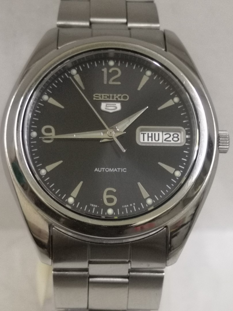 SEIKO 5 7S26-0060 SAPPHIRE CRYSTAL, Men's Fashion, Watches & Accessories,  Watches on Carousell