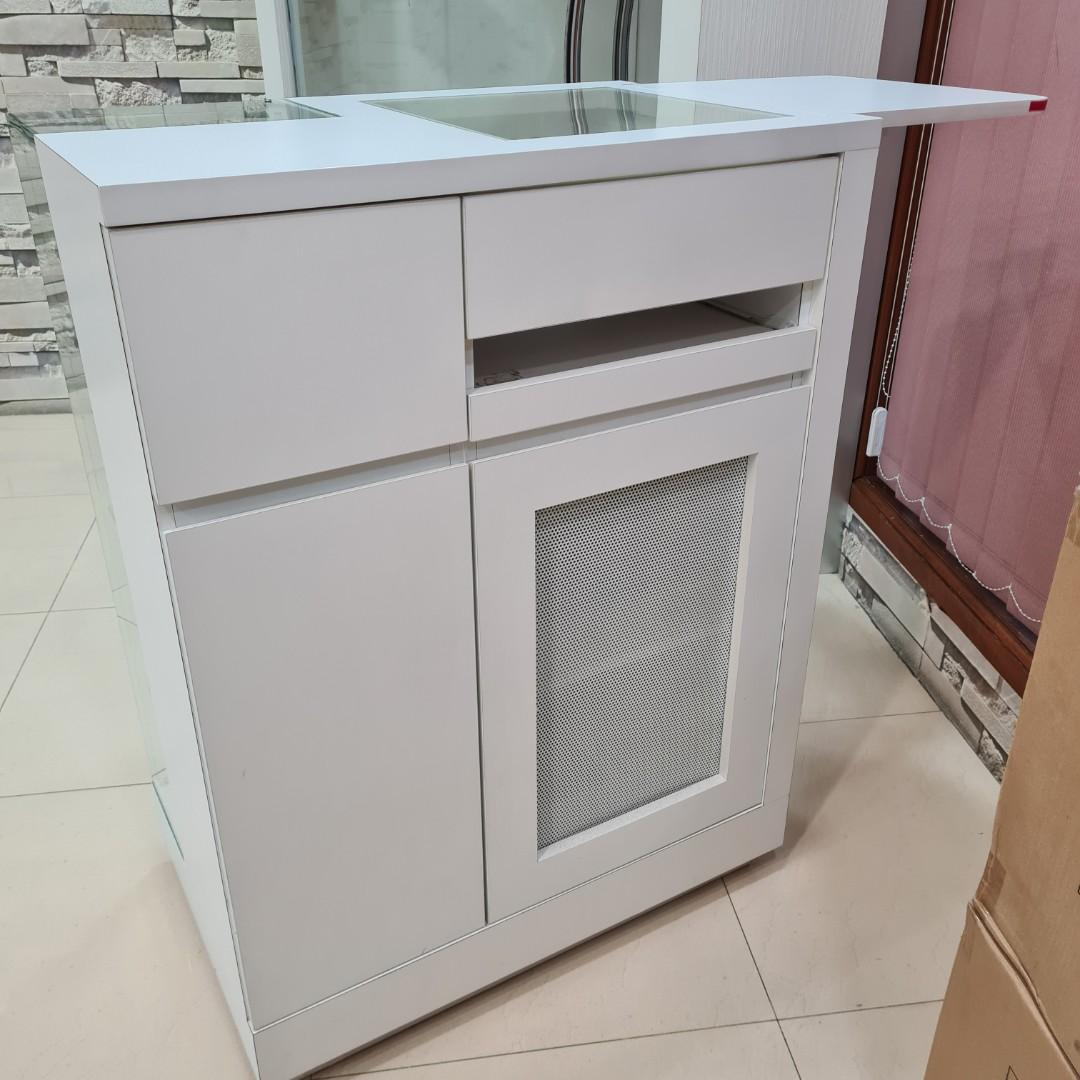 Shop display shelf, Furniture & Home Living, Furniture, Shelves