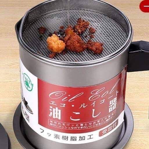 1 4l Stainless Steel Oil Container With Strainer Tray Healthy Kitchen Cooking Grease Filter Oil Fat As751 Tv Home Appliances Kitchen Appliances Other Kitchen Appliances On Carousell