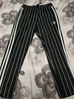 (Category: ) located in . Submitted by damiania (Listing ID 1050722476, Image 1). Description: .