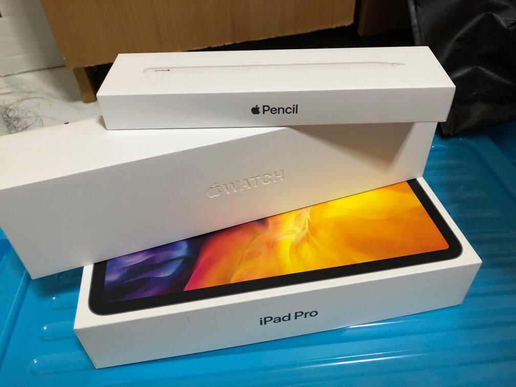 Apple boxes (Category: Other Accessories) located in Singapore. Submitted by xuebing (Listing ID 1050730156, Image 1). Description: .