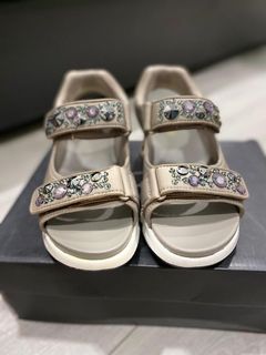（分類：）位於 。 由 ll1004 提交（商品編號 1050689775，圖片 1）。簡介： 。