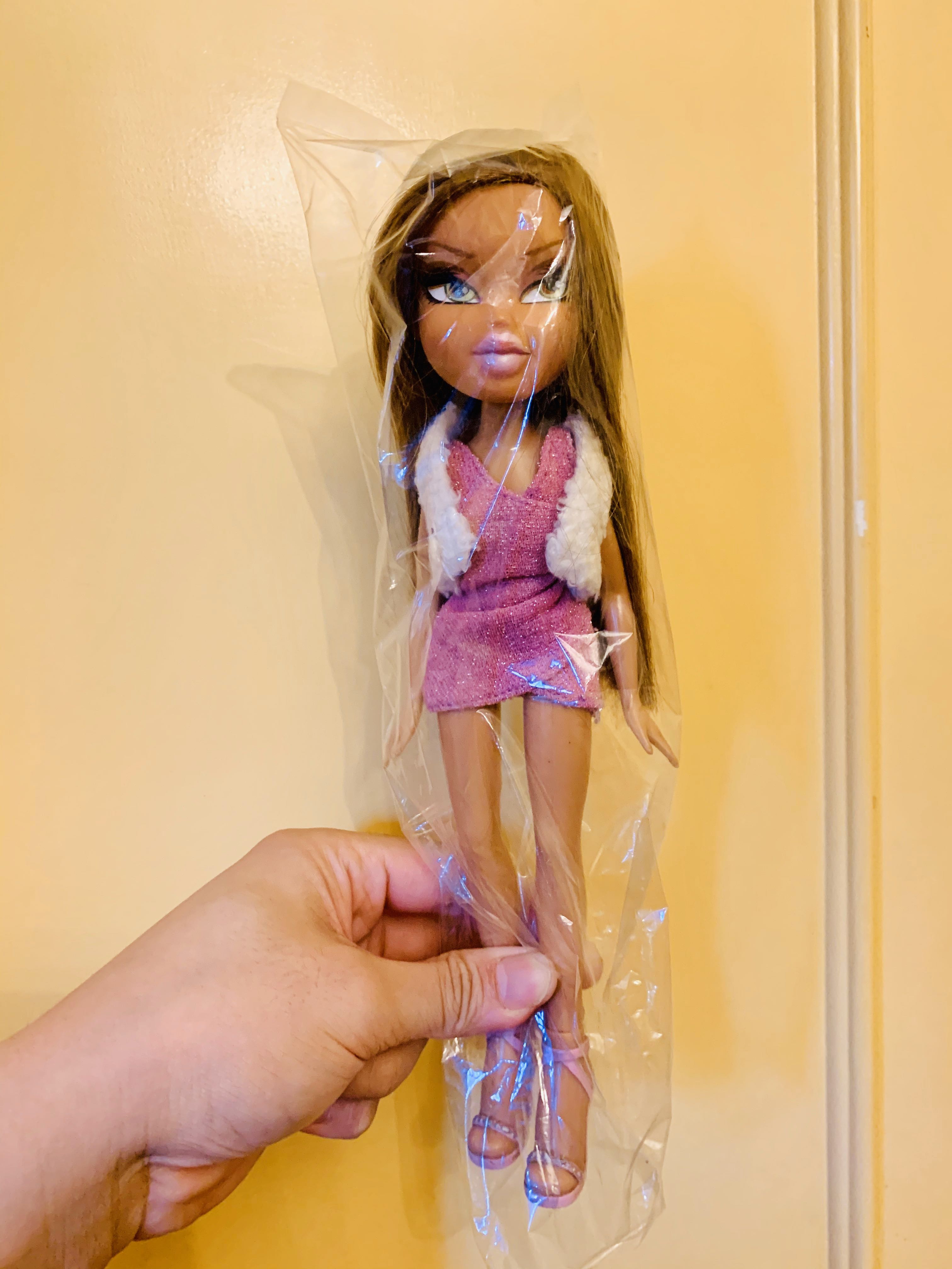 Henholdsvis bryllup lærred Authentic and Original Bratz Yasmin The Fashion Show Doll, Hobbies & Toys,  Toys & Games on Carousell