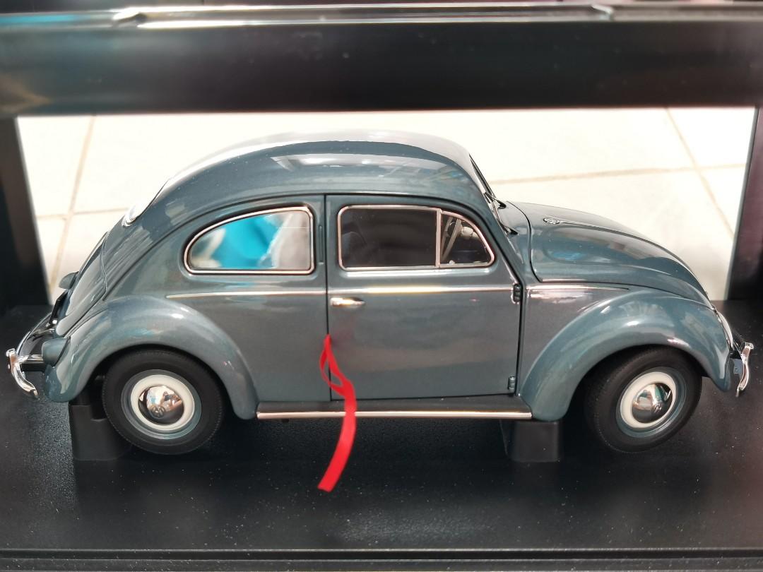 Autoart 1/18 Volkswagen Beetle 1200 Limousine 1955 Stratos Silver