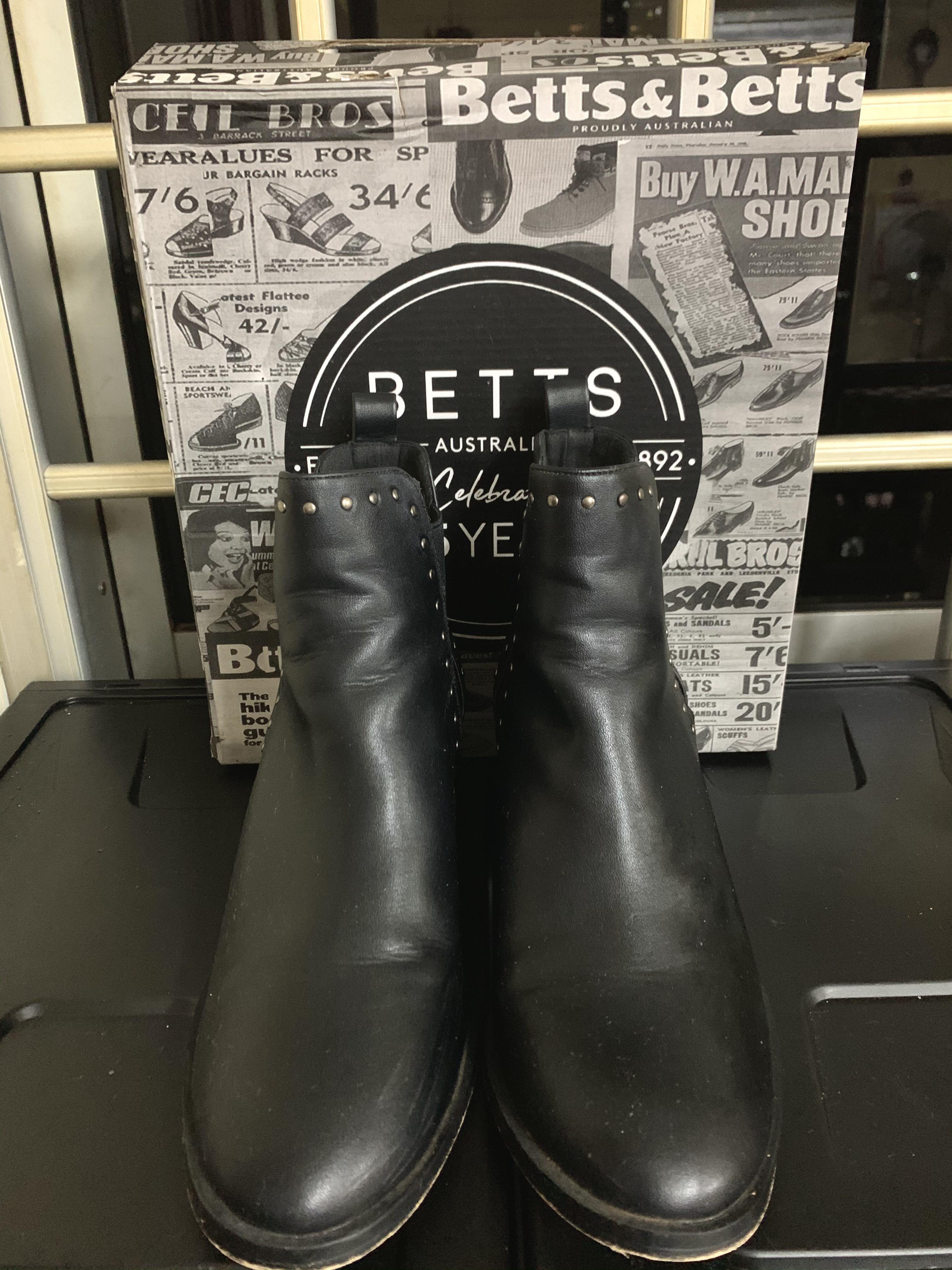 betts ankle boots