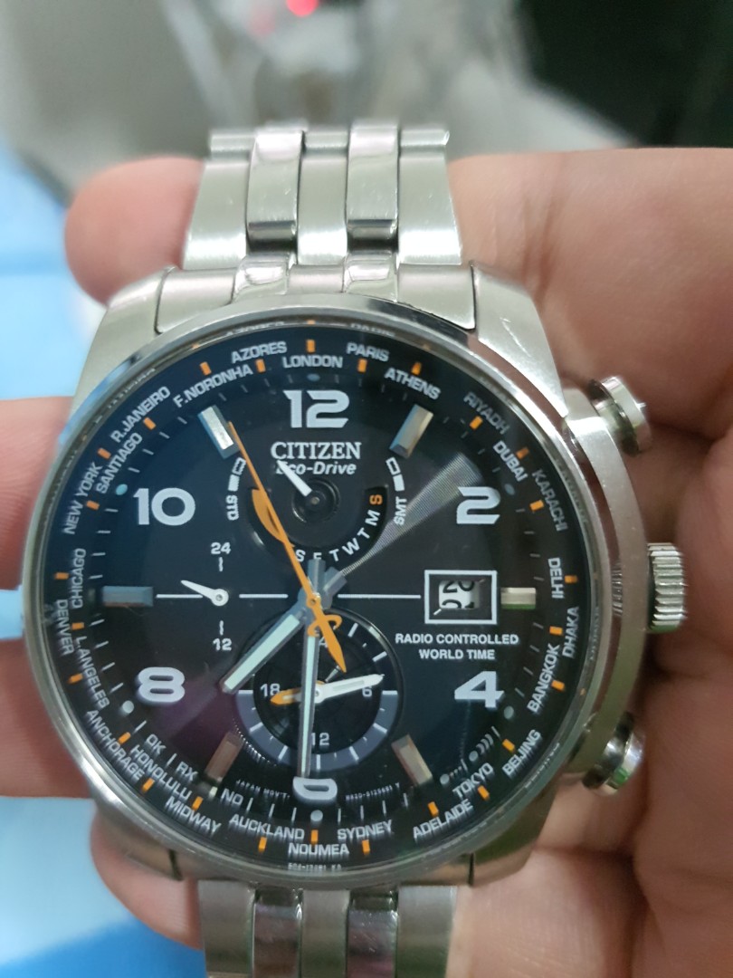CITIZEN MEN ECO DRIVE RADIO CONTROLLED WORLD TIME WATCH Luxury