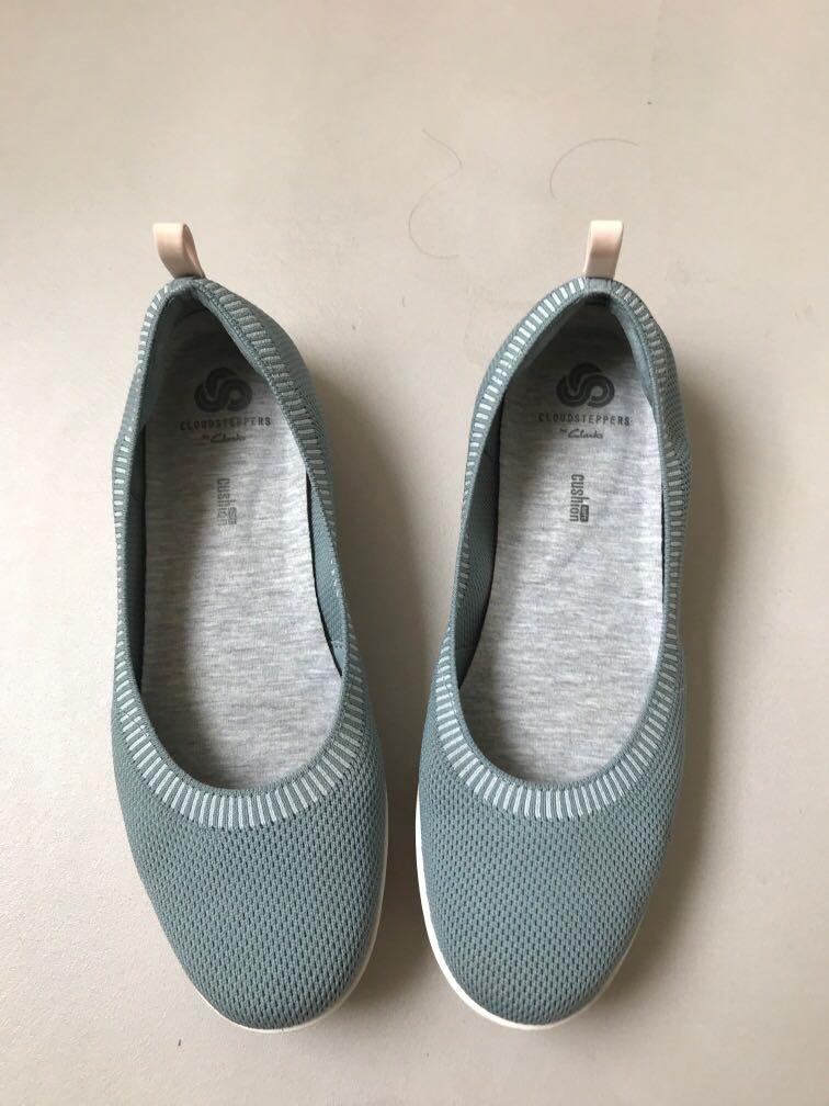 clarks cloudsteppers silver