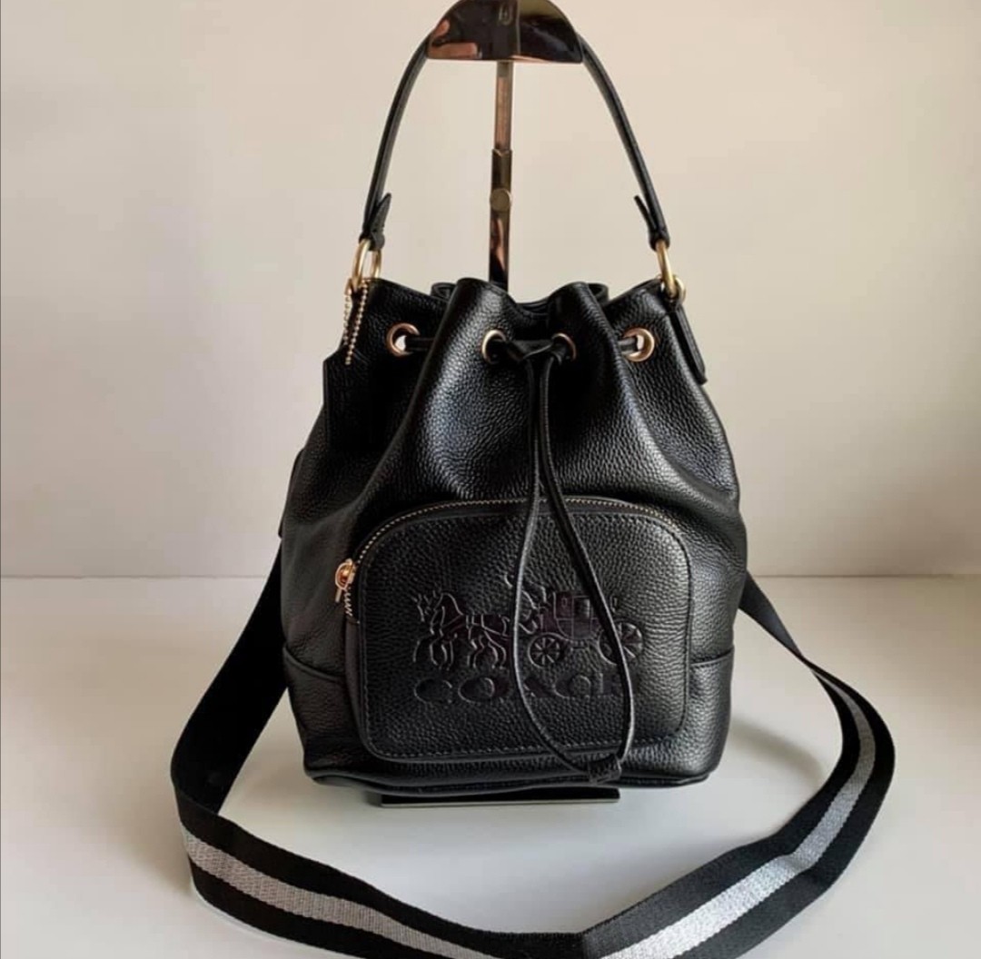 Coach Jes Bucket Drawstring, Luxury, Bags & Wallets on Carousell