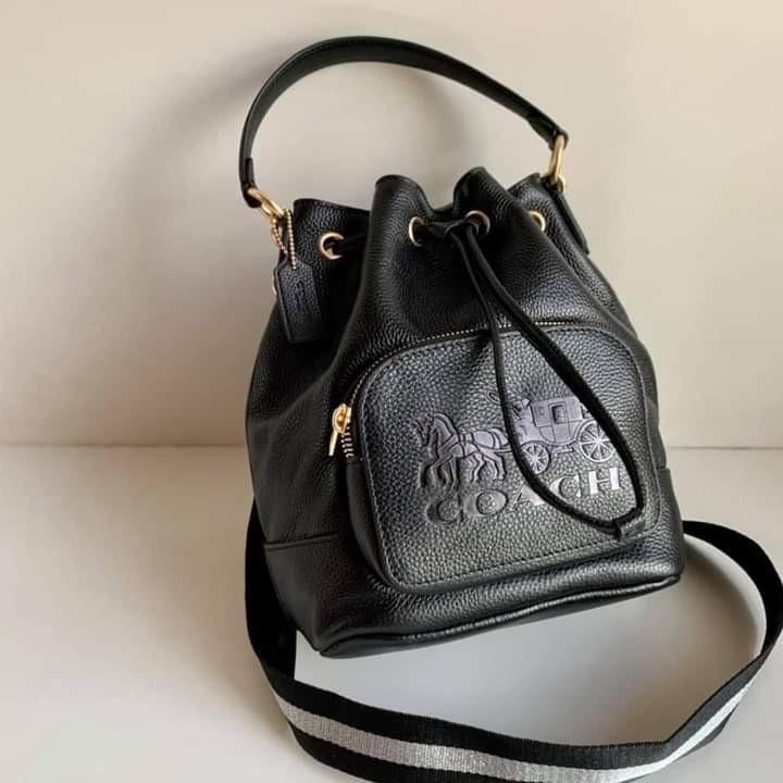 Jes drawstring bucket bag 2025