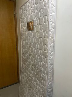 （分類：）位於 。 由 nazzane 提交（商品編號 1050894731，圖片 1）。簡介： 。