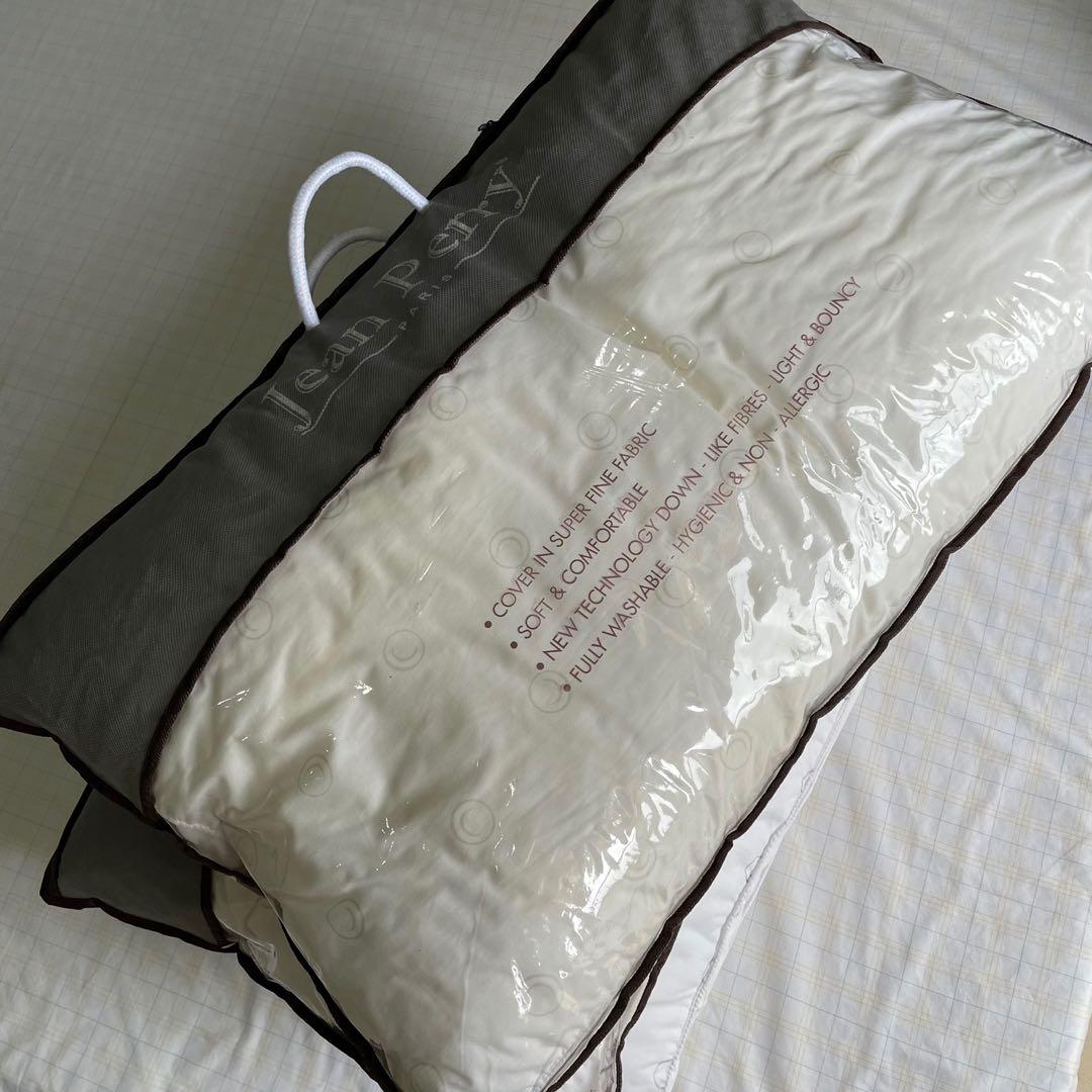 Jean perry top ultra soft pillow