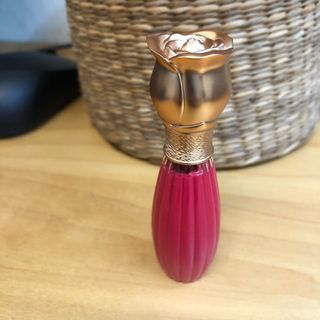 (Category: ) located in . Submitted by purrfumee (Listing ID 1050756858, Image 1). Description: .