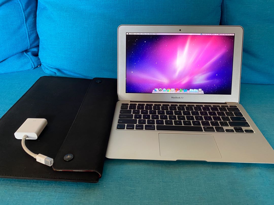 MacBook Air 11” A1370, 手提電話, 平板電腦, 平板電腦- iPad - Carousell