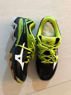 volleyball shoes mizuno | Sports 