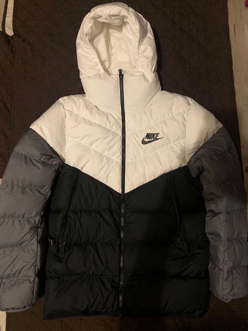 Black and white nike puffer clearance jacket