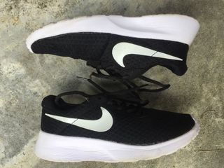 (Category: ) located in . Submitted by preloved_bibi420 (Listing ID 1050670818, Image 1). Description: .